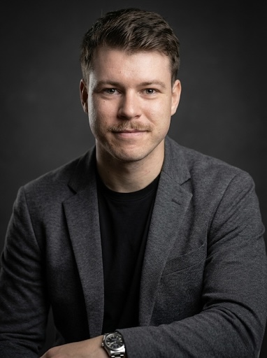 Jhye O'Meley